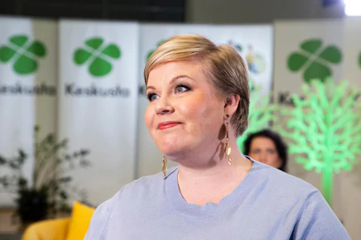 Keskustan tulos oli puheenjohtaja Saarikolle mieleinen: "Tämä on viesti siitä, että keskustan aurinko nousee vielä".