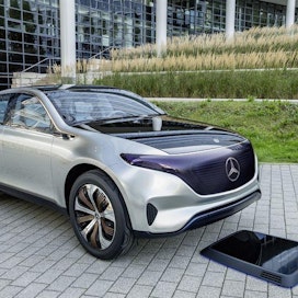 Mercedes-Benz Cars tulee lähivuosina investoimaan sähköautoihin 10 miljardia euroa.