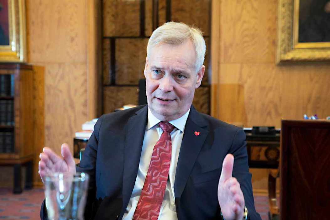 ”Suomen täytyy toimia sekä EU:n puheenjohtajana että EU:n rahoituskehystä valmistellessa niin, että meidän kansalliset intressimme voidaan turvata. Se tarkoittaa, että jos hallitus meidän varaan muodostuu, se tulee tekemään kaiken järkevän sen suhteen, että maatalous voi kehittyä”, SDP:n puheenjohtaja Antti Rinne sanoo.