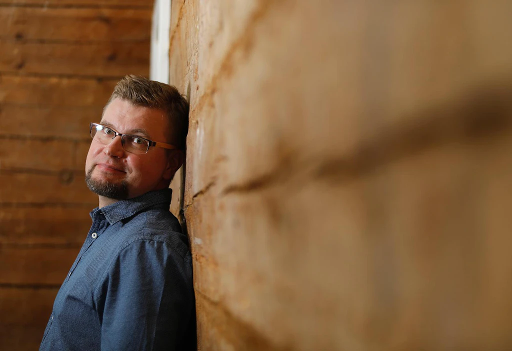 Pekka Äänismaan työpesti alkaa Luston uuden strategian luomisella. Selvää on, että digitaalisuus on tärkeä osa sitä.