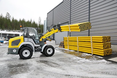 Kramer 5055E:n työpaino on n. 4150 kiloa.