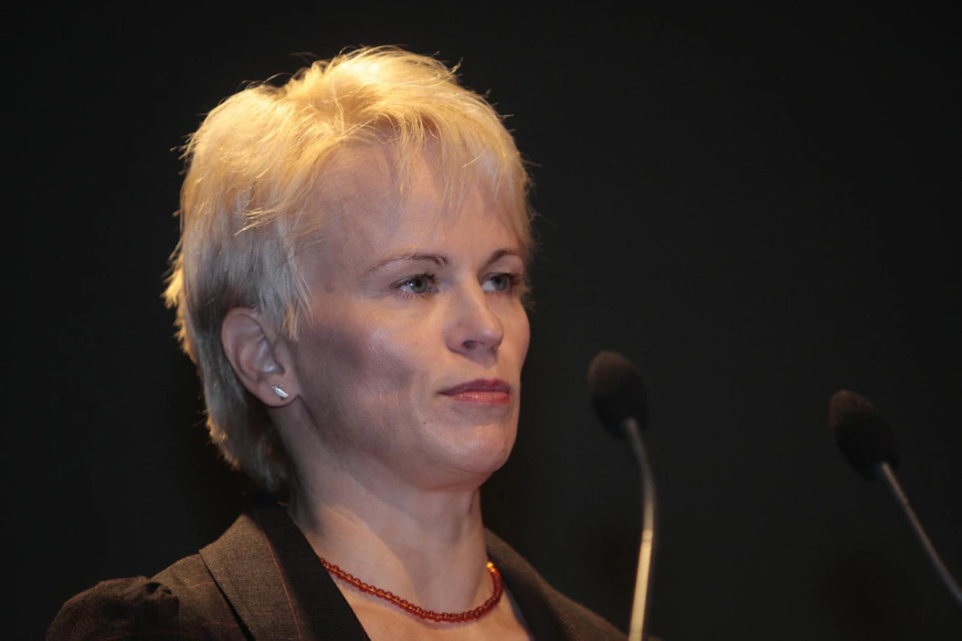 "Investoinnit eivät ole suomalaiselta maidontuottajalta pois, kun tilanne on tämä", Tiina Linnainmaa viittaa eurooppalaisten elintarvikkeiden tuontikieltoihin Venäjällä.