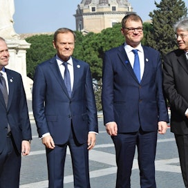 EU-johtajat ovat tavanneet Roomassa. Vasemmalta Maltan pääministeri Joseph Muscat, Eurooppa-neuvoston puheenjohtaja Donald Tusk sekä pääministerit Juha Sipilä Suomesta ja Paolo Gentiloni Italiasta.
