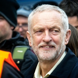 Jeremy Corbynin johtama työväenpuolue on uusimmissa mielipidemittauksissa vain pari prosenttia konservatiivien perässä.