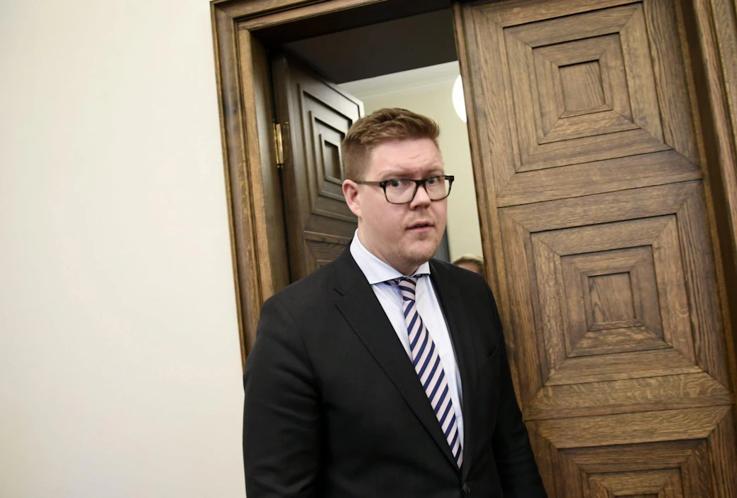 SDP:n eduskuntaryhmän puheenjohtaja Antti Lindtman kutsui oppositioryhmät koolle.