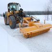 Raiko-polannemurrinta käytettäessä ajonopeus voi olla jopa 40 km/h. Irronnut hile voidaan siirtää penkalle myös traktorin alueauralla.