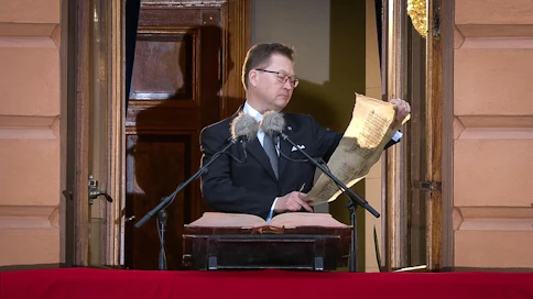 Turun kaupungin protokollapäällikkö Mika Akkanen on lukenut joulurauhan vuodesta 2013 lähtien.