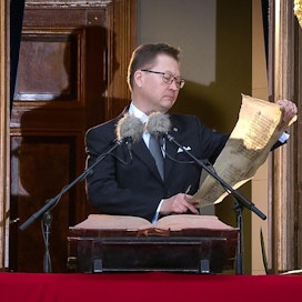 Turun kaupungin protokollapäällikkö Mika Akkanen on lukenut joulurauhan vuodesta 2013 lähtien.