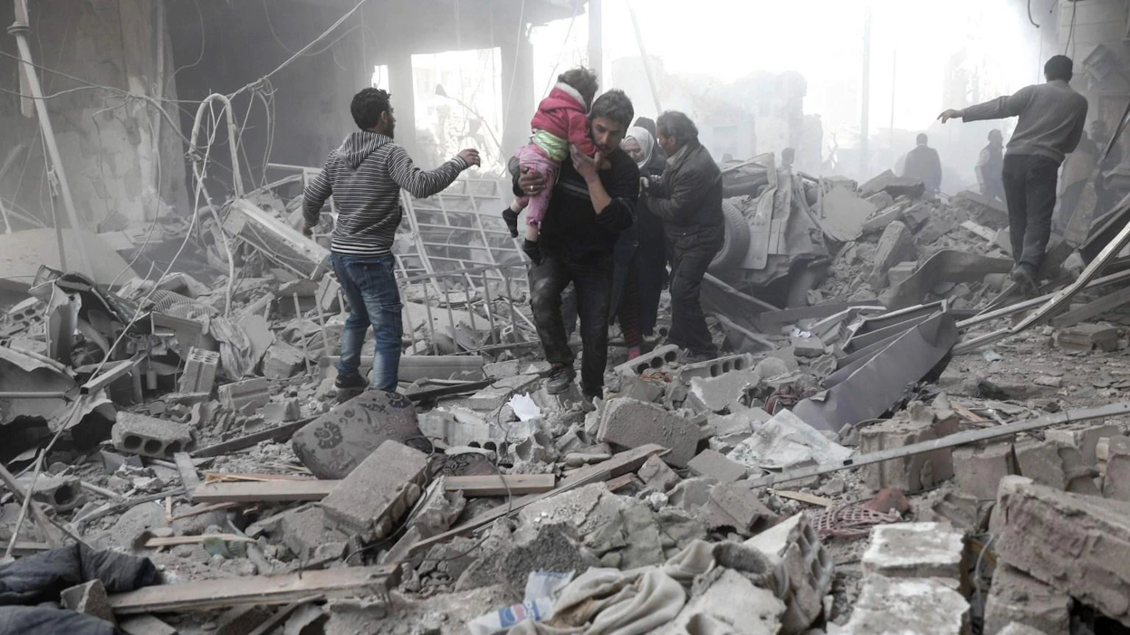 Kolmikon yhteisessä luonnoksessa vaaditaan myös esteetöntä humanitaarisen avun toimittamista Syyriaan sekä Syyrian osallistumista YK:n johtamiin rauhanneuvotteluihin.