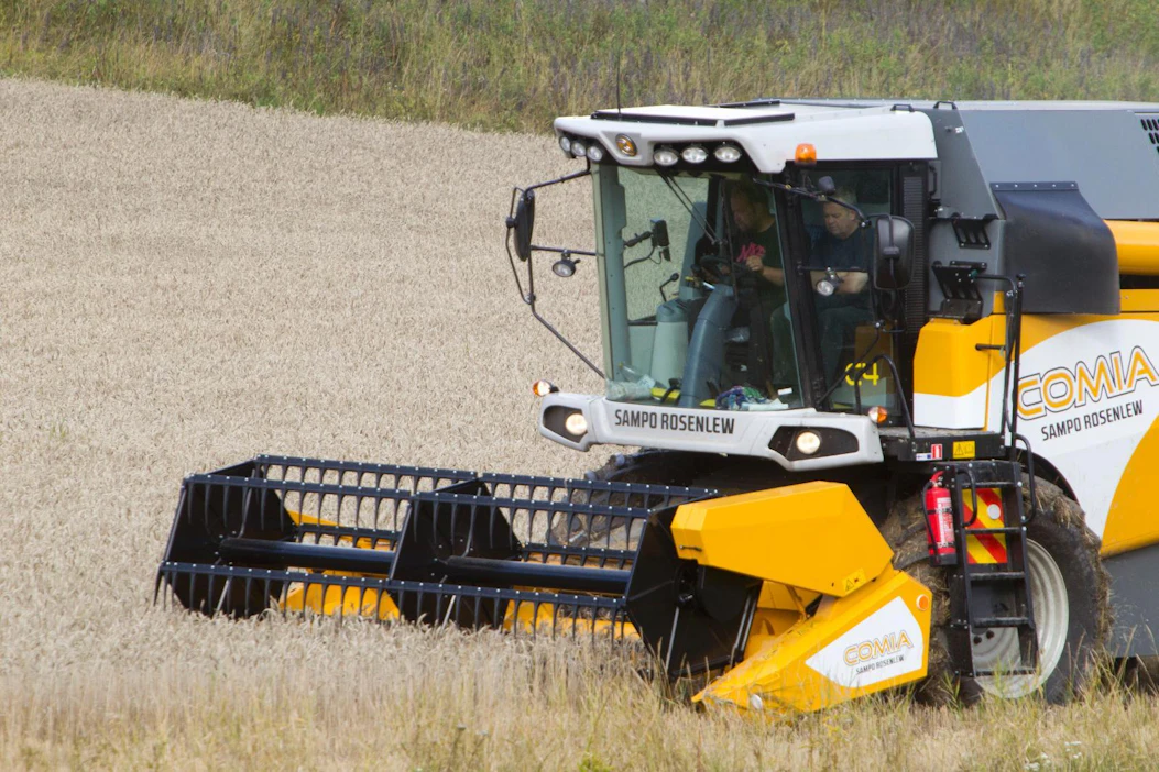 Intialainen Mahindra ostaa kolmasosan porilaisesta puimuriyhtiö Sampo-Rosenlewista.