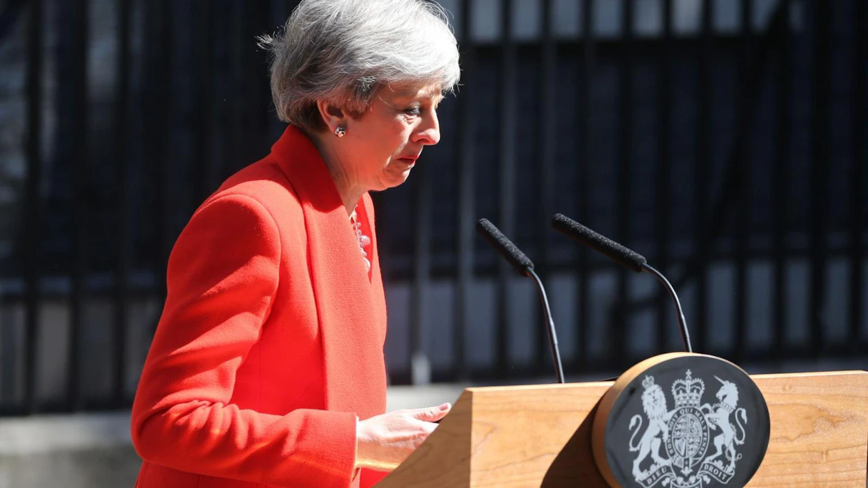 Theresa May jatkaa pääministerinä kunnes uusi puheenjohtaja on valittu. LEHTIKUVA/AFP