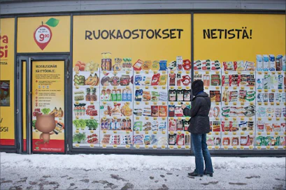 Suomen suurin ruuan verkkokauppapalvelu on tällä hetkellä S-ryhmän Foodie.fm. Palvelussa ovat tarjolla kaikkien S-ryhmän kauppojen valikoimat. Kimmo Haimi