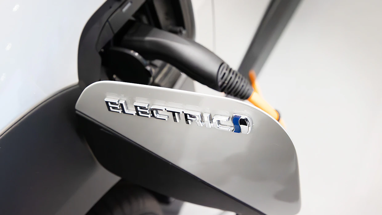 Plug in -hybridit ovat joutuneet Kallion mielestä turhaan EU-komission kritiikin kohteeksi.