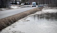 Suomen Ilmastopaneelin tuoreessa raportissa selvitettiin ilmastonmuutoksen vaikutuksia maakunnissa sekä niiden suunnitelmia varautua ilmaston lämpenemiseen. Monin paikoin tarvitaan tulvasuojelua sekä liikenneturvallisuuden ja tiestön kunnon varmistamista.