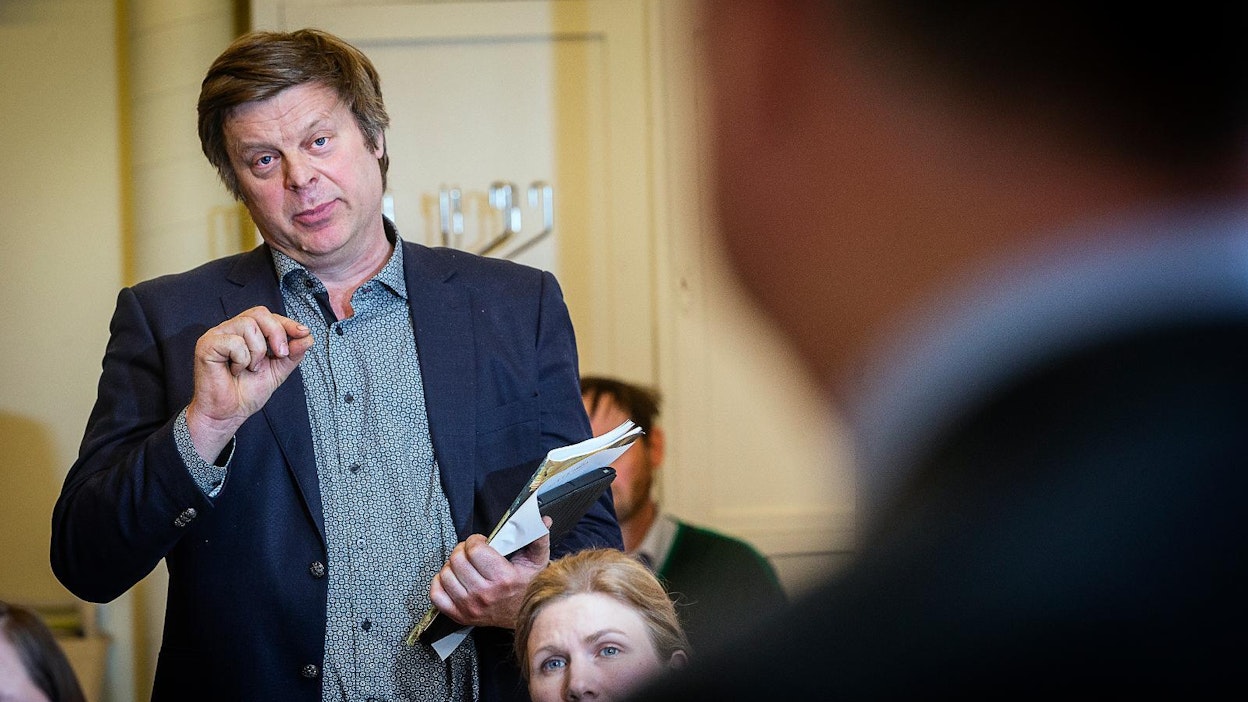 Hannu Karppilan mielestä kuntien pitäisi sitoutua ostamaan vain Suomen lakien mukaisesti tuotettua ruokaa.
