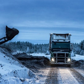 Suonenjoen Isonevalta turvetta ajetaan useille voimalaitoksille eri puolille Savoa.