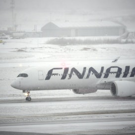 Finnair hyvittää tarvittaessa päästöjensä kasvun ensi vuoden alusta lähtien. Lehtikuva / Antti Aimo-Koivisto