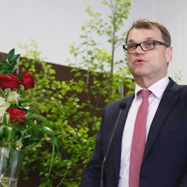 Pääministeri Juha Sipilä ylisti Keitele Groupia yhtiön juhlaseminaarissa Kemijärvellä.
