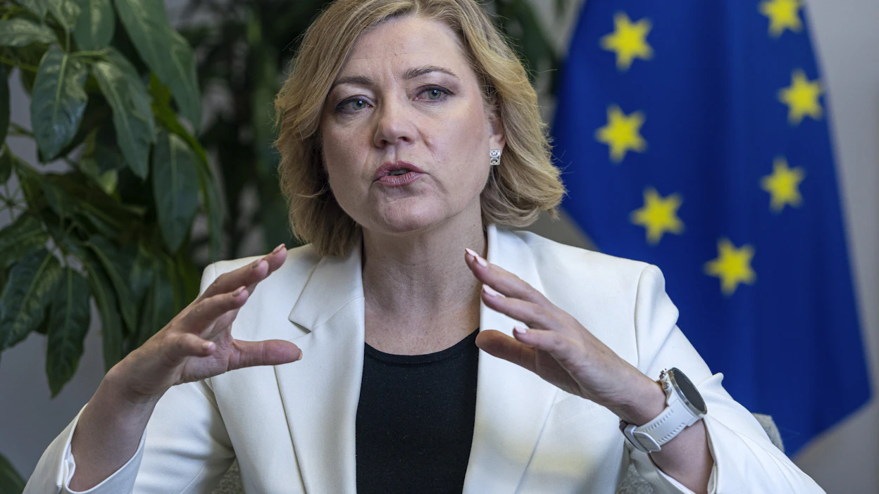 Henna Virkkunen vastaa komissiossa digiasioista, turvallisuudesta ja demokratiasta.