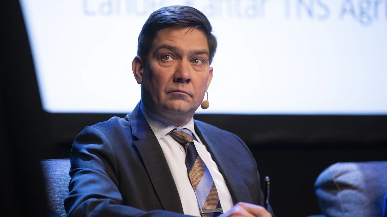Tämän hetken ministereistä eduskunnasta oli tippumassa pohjoismaisen yhteistyön ja tasa-arvon ministeri Thomas Blomqvist (r.) Uudenmaan vaalipiiristä.