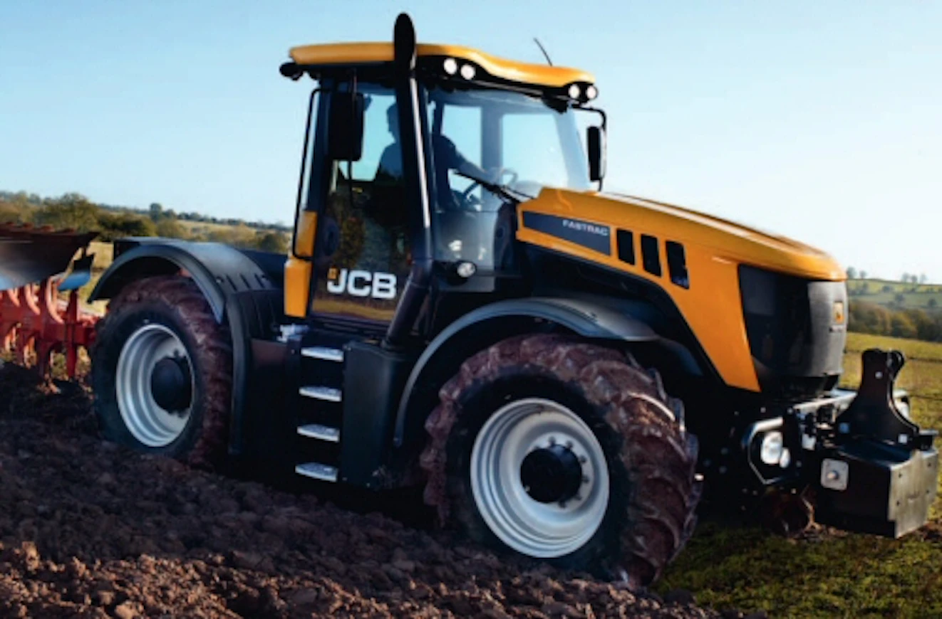 12JCB3200