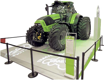 Deutz 7250 TTV  räjäytti pankin voittamalla sekä Vuoden Traktori 2013 että Golden Tractor for the Design -palkinnon.