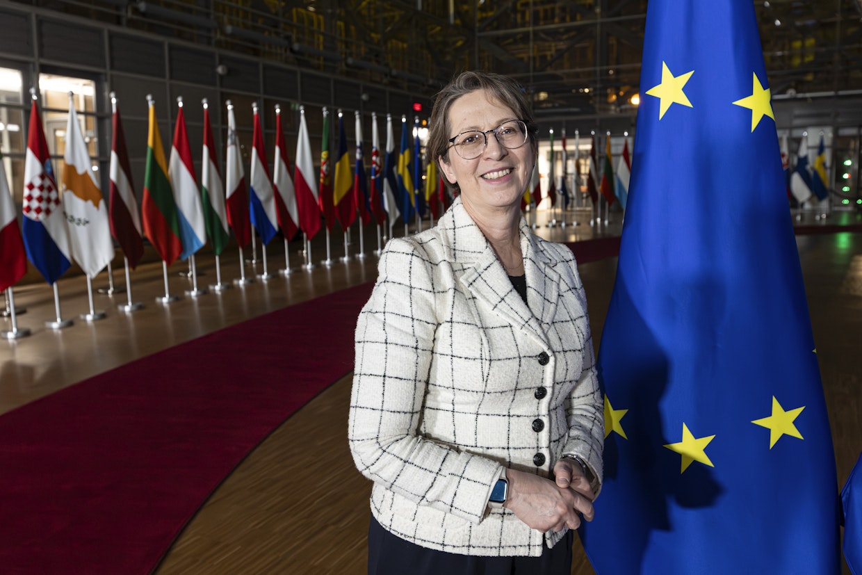 Sari Essayah muistuttaa, että suomalaisille tuottajille maksetaan naudanlihasta nyt parempaa hintaa kuin koskaan aikaisemmin EU-jäsenyyden aikana, mutta silti se laahaa jäljessä muuhun Eurooppaan verrattuna.