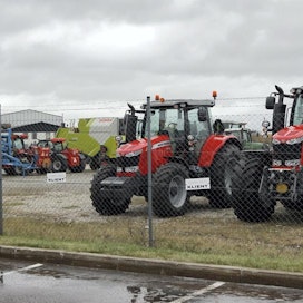 Alkuvuonna on rekisteröity 762 traktoria.