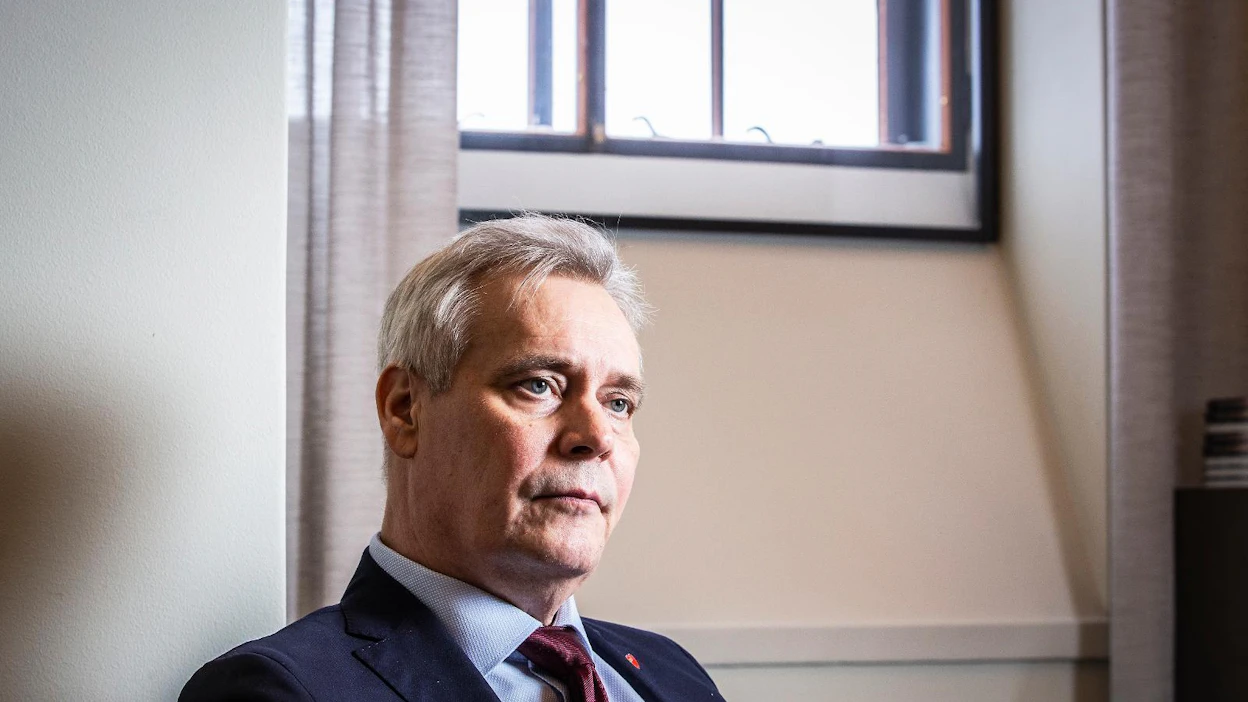 Antti Rinne pitää metsäteollisuutta yhä tulevaisuuden alana ja arvostaa viljelijöiden työtä.