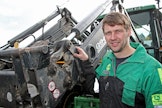 Kuvien kuormain on kunnostettu Norjassa paikallisen John Deere -maahantuojan Felleskjøpetin korjaamolla. Mestarina toimi kuvan Frode Godtland.