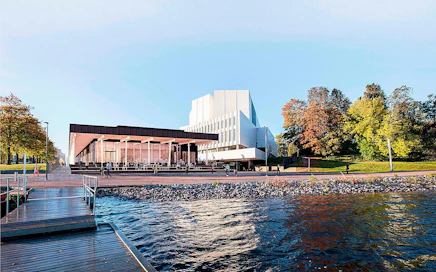 Helsingin Töölönlahden rantaan nouseva noin 2 600 neliön kokoinen Pikku-Finlandia avautuu yleisölle alkuvuonna 2022. Hankkeeseen on varattu liki 10 miljoonaa euroa. Havainnekuva.