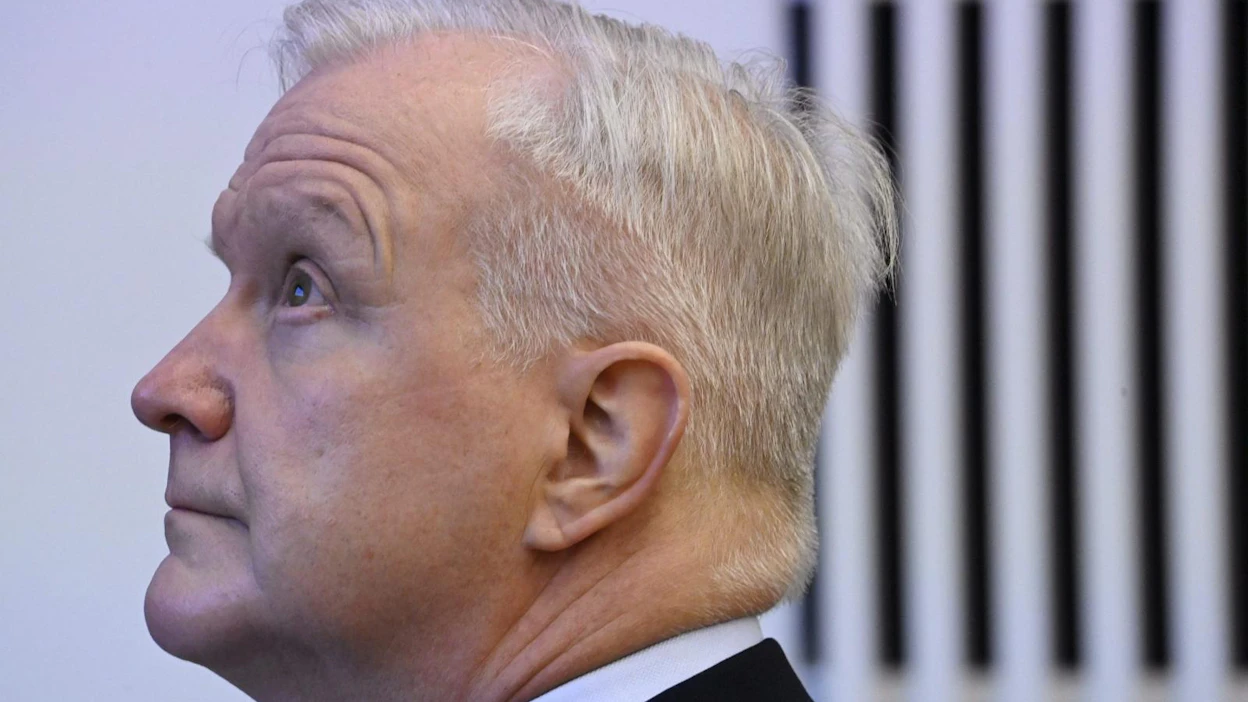 Olli Rehn arveli, että presidenttiehdokkaiden nimet alkavat selvitä huhtikuussa 2023 järjestettävien eduskuntavaalien jälkeen. LEHTIKUVA / Heikki Saukkomaa