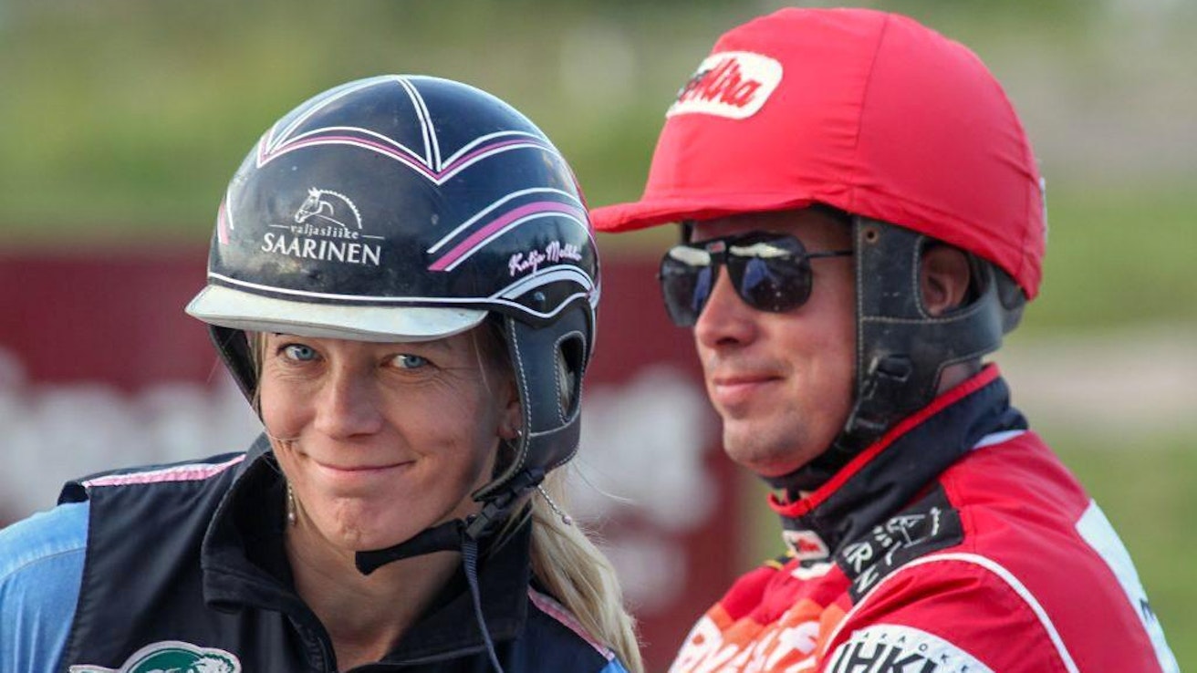 Katja Melkon valmennettavat muuttavat syksyllä uuteen osoitteeseen. Tämän vuoden 59 startista on tullut 19 voittoa ja palkintorahoja hevosenomistajille 2,2 miljoonaa kruunua.
