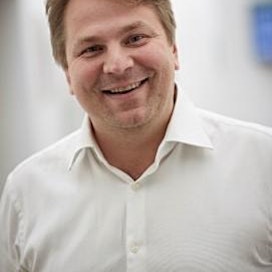 Gyllström toimii tällä hetkellä Arla Foodsin Food Service -toimintojen johtajana ja Euroopan johtoryhmän jäsenenä.