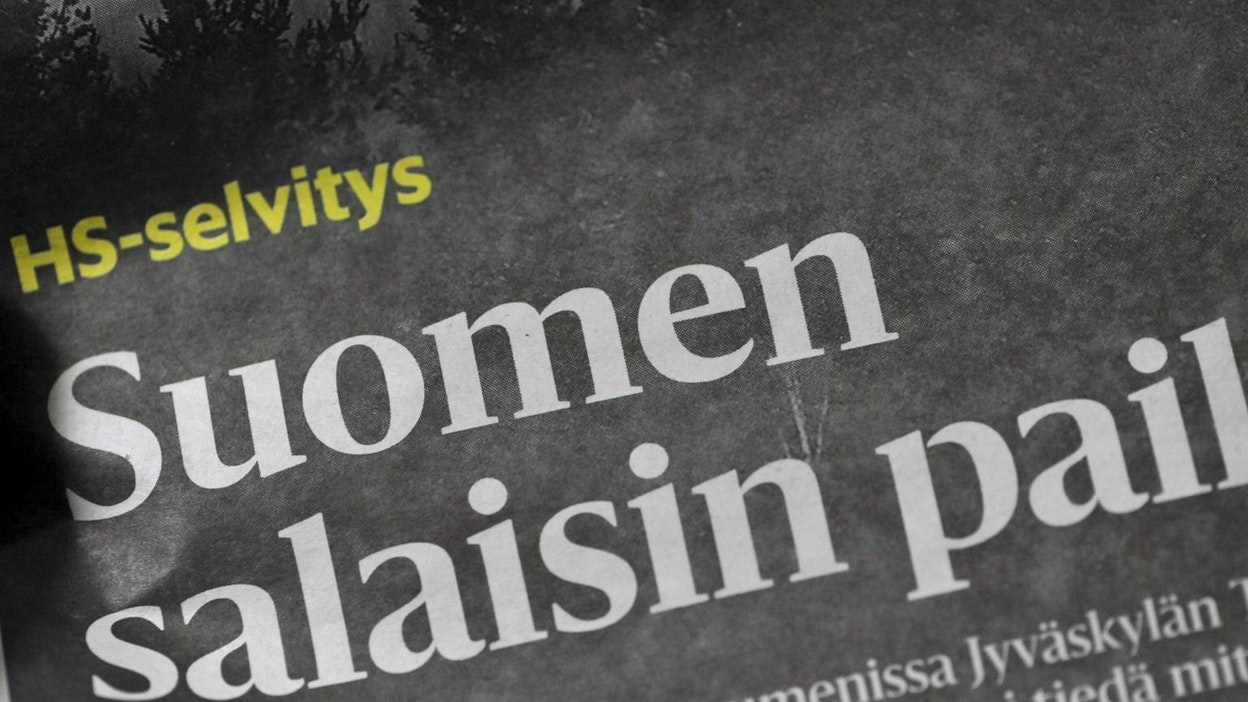 Kotietsinnän perusteeksi poliisi kertoi epäilyn turvallisuussalaisuuden ilmaisemisesta. LEHTIKUVA / Timo Jaakonaho