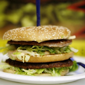 Hampurilaisia syö pääruokana 14 prosenttia ravintolavieraista.