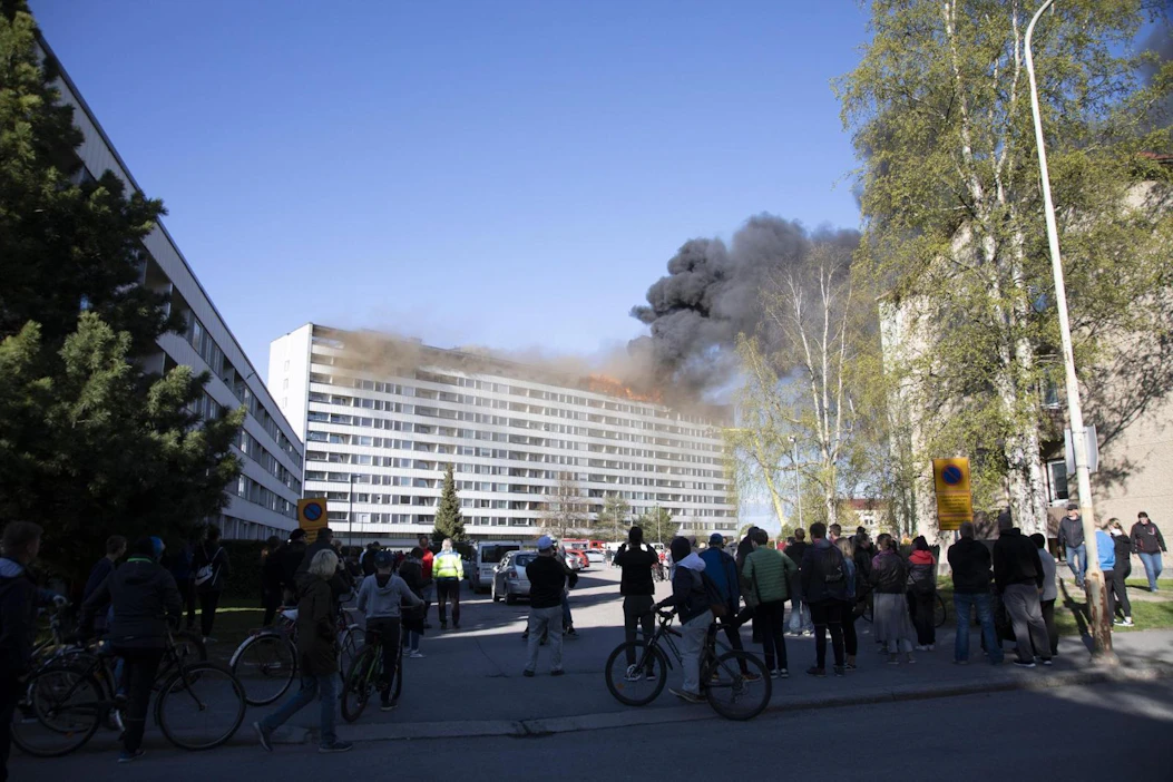 Talo sijaitsee Keskusaukion laidalla Rautatienpuistokadulla keskustan läheisyydessä. LEHTIKUVA / Tomi Glad