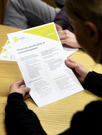 Nykyisin TE-toimistot voivat velvoittaa työttömät hakemaan heille osoitettuja avoimia työpaikkoja. Lehtikuva / Vesa Moilanen