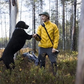 Retkeily on Harri Tarvaisen ja Kaffe-koiran yhteinen harrastus. Heidän retkistään saavat nauttia myös yli 30 000 seuraajaa Instagramissa. 