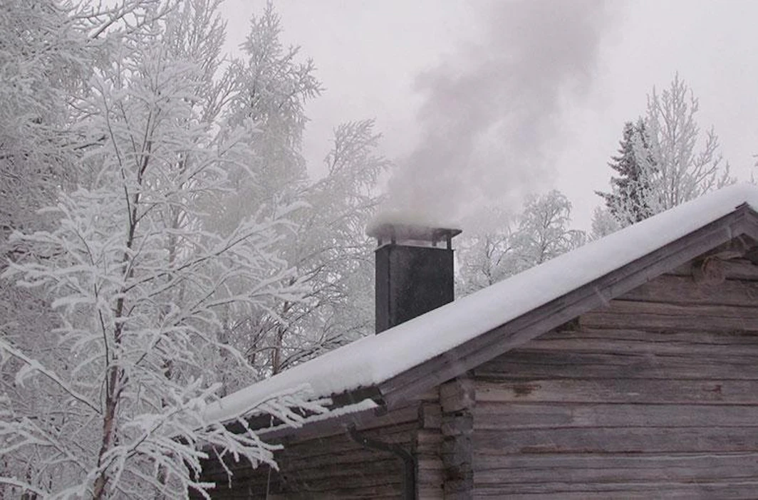Kirjoittaja muistelee 1930-luvun lamaa ja epäonnisen kyläkauppiaan turvapaikkaa korvessa.