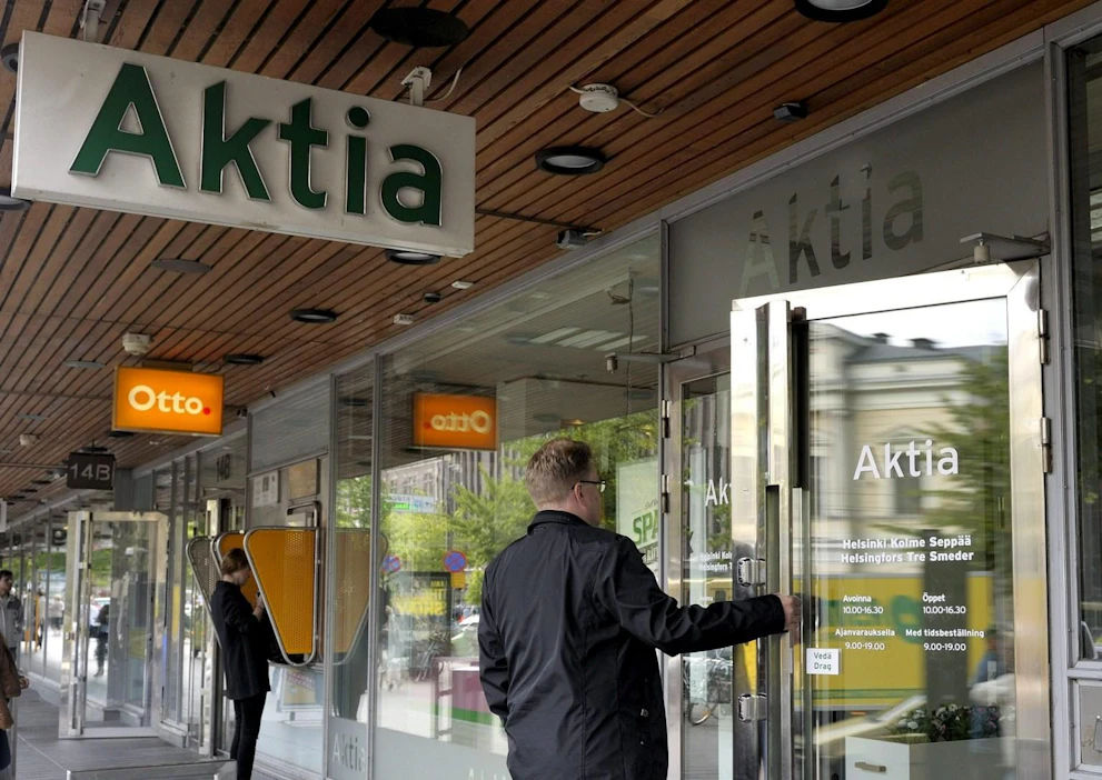 Verkkopankeissa on katkoja eikä osa korteista toimi myöskään Otto-automaateilla. LEHTIKUVA / SAMI HALINEN