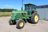 John Deere 4230 -traktoria valmistettiin vuosina 1972-77, Waterloo, Iowa, USA ja 1976–77 Mannheim, Länsi-Saksa. Valmistettu yhteensä noin 34 500 kpl.