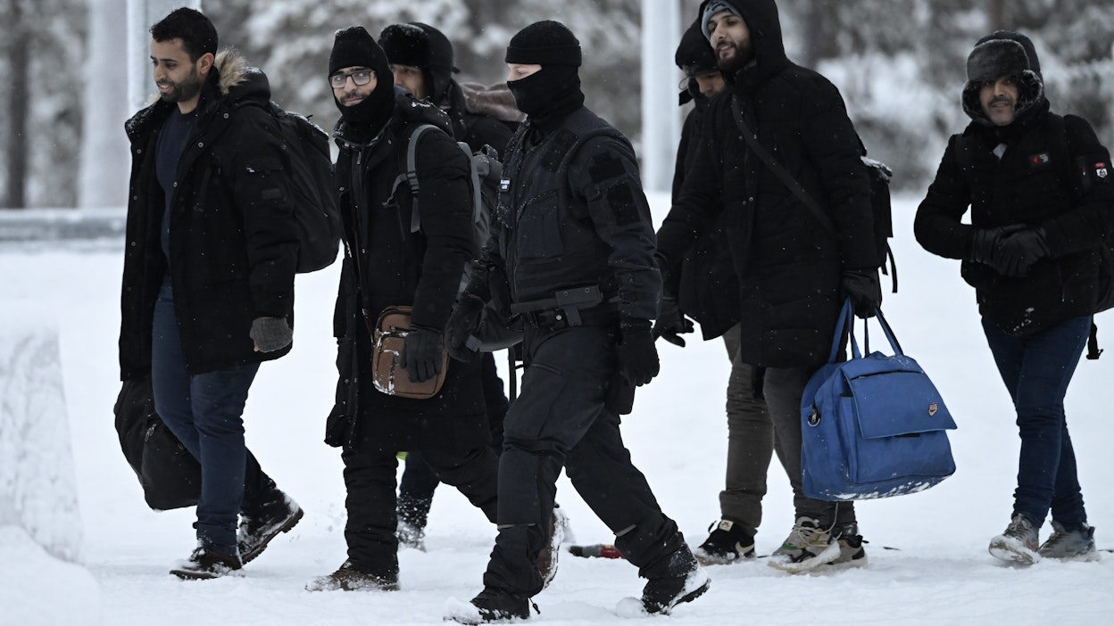 Nämä Venäjän masinoimat turvapaikanhakijat saapuivat Raja-Joosepin raja-asemalle 25. marraskuuta.