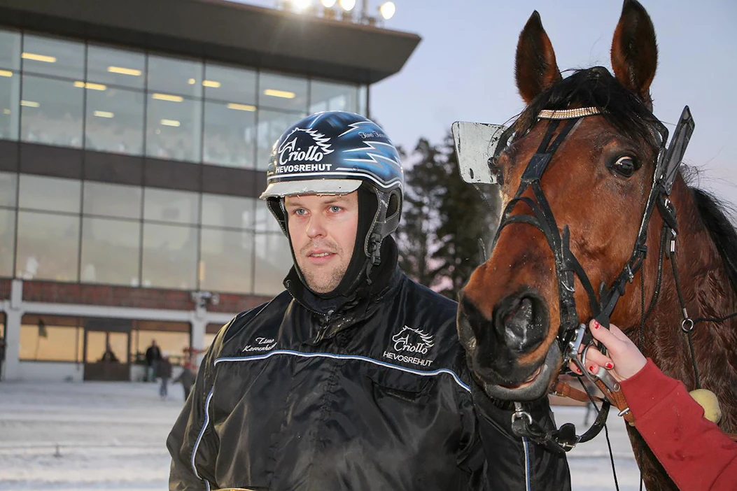 Timo Korvenheimon tallin viime kuukaudet ovat olleet menestyskulkua, ja meno saattaa jatkua lauantaina Pohjanlahden länsipuolella.