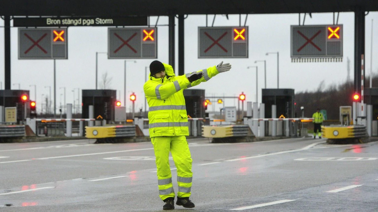 Juutinrauman silta on ollut määrä avata uudelleen kahdeksalta Suomen aikaa. Arkistokuvaa. Lehtikuva/AFP
