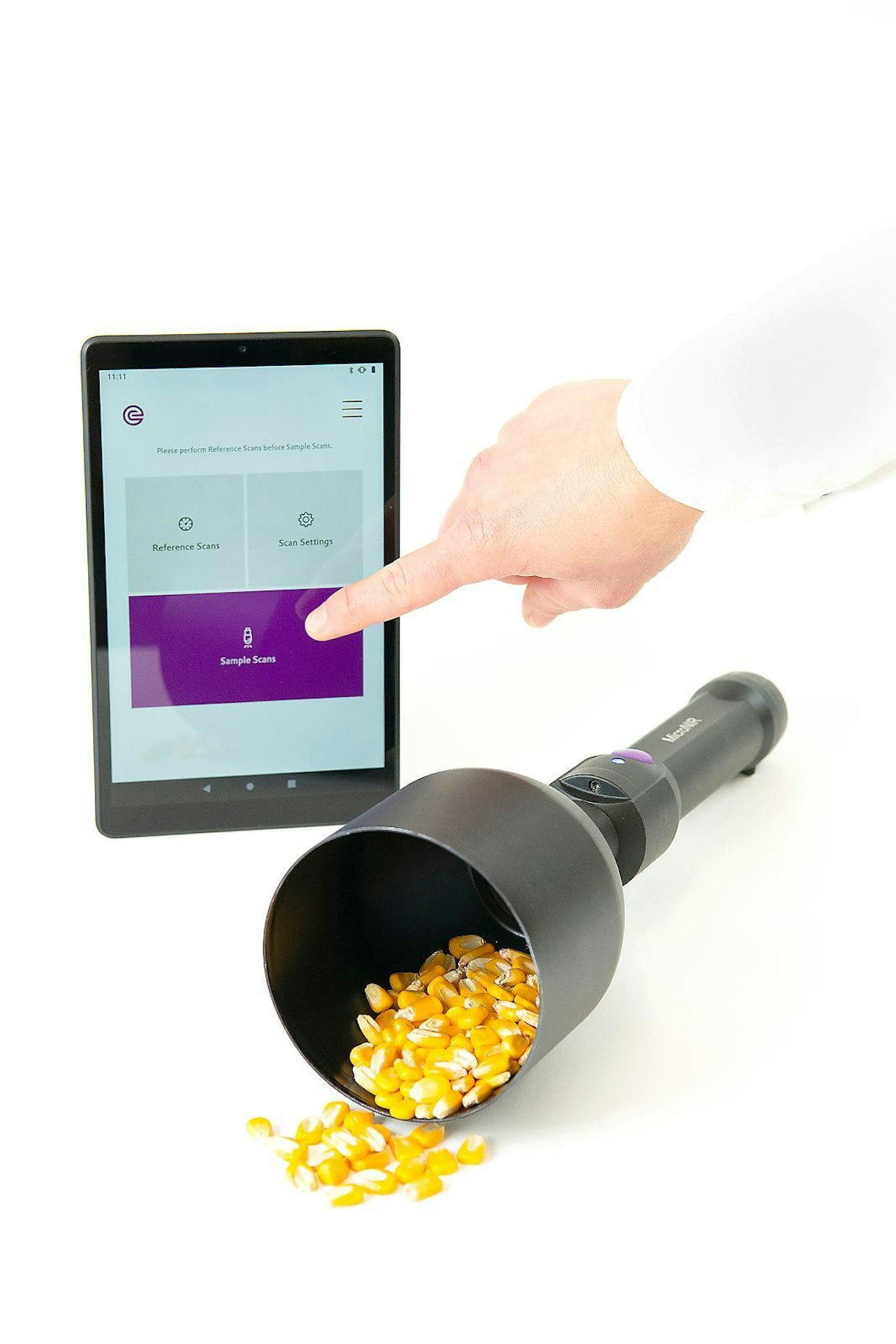 Aiemmin laboratoriokaliiperin NIR-mittareita valmistanut Evonir esitteli kannettavan AminoNIR Portable -mallin. Laite soveltuu koostumusmittaukseen sekä yksittäisille raaka-aineille, kuten käsittelemättömille viljoille, että valmiille seoksille. Laitteella saadaan selville monipuolisesti tietoja kosteudesta aminohappokoostumukseen. Käyttöliittymänä toimii oma tabletti tai puhelin.