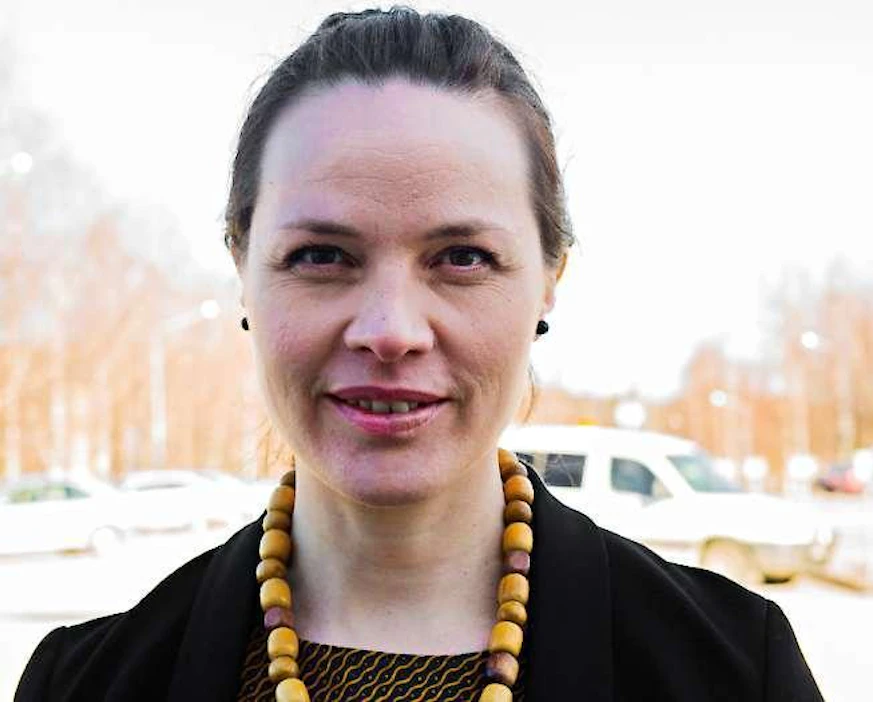 Hanna Halmeenpää ei lähde ottamaan tarkemmin kantaa siihen, millaista puheenjohtajaa hän vihreille toivoo.