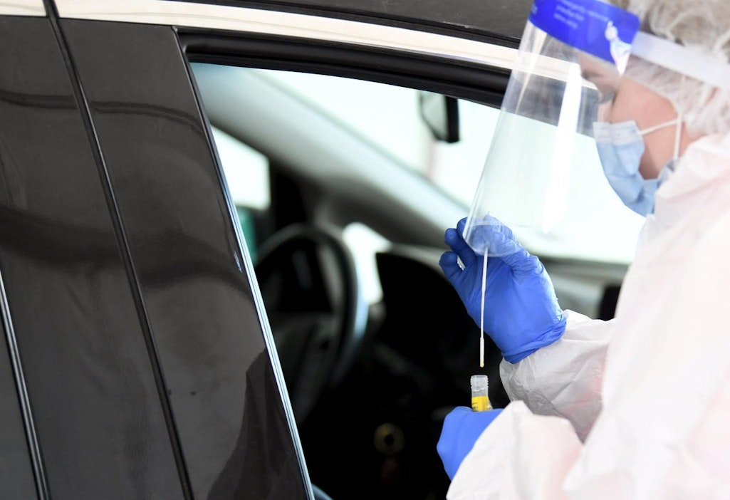 Kaikkiaan koronavirustartuntoja on Suomessa raportoitu 84 287. Lehtikuva / Jussi Nukari