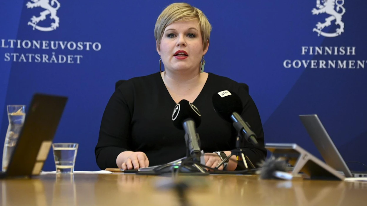 Valtiovarainministeri Annika Saarikko (kesk.) kertoi Suomen elpymissuunnitelmasta tiedotustilaisuudessa.
