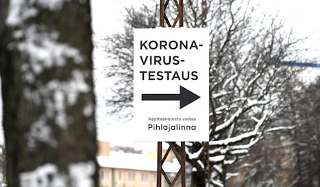 Koronavirustartuntojen ilmaantuvuusluku viimeisten kahden viikon ajalta on noin 66 tartuntaa sataatuhatta asukasta kohden. LEHTIKUVA / Heikki Saukkomaa